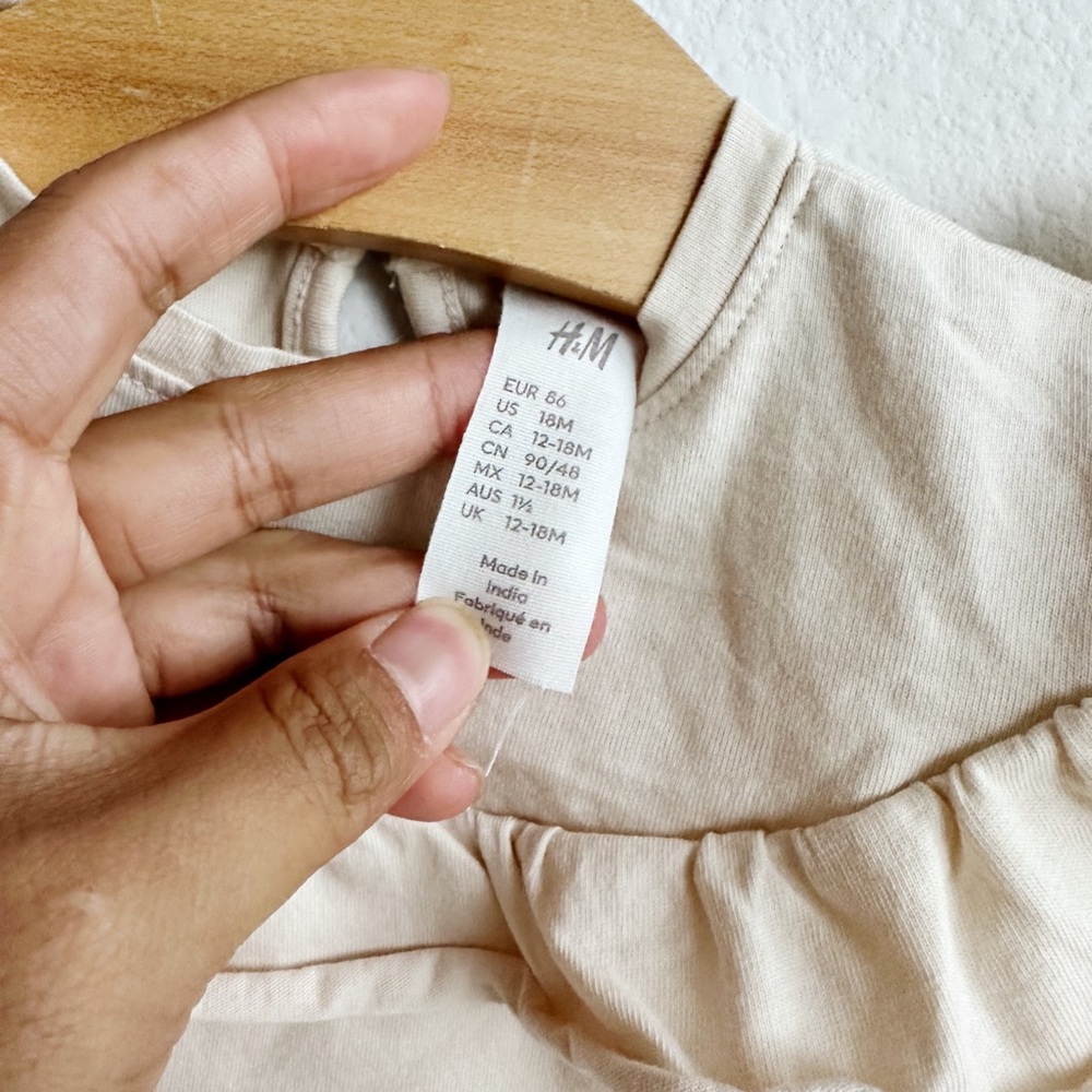 H&M Ruffle Shirt - Picture 4 of 4